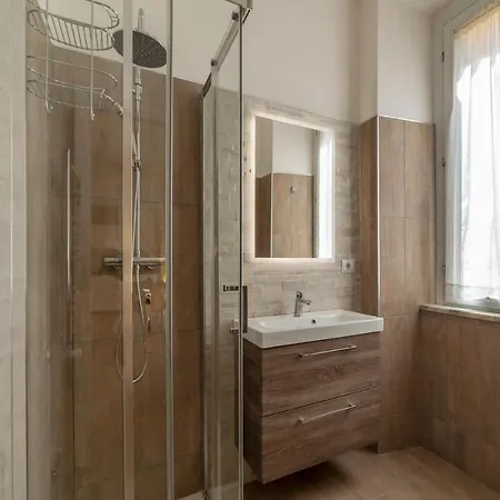 Guesthost - Piazza Di Santa Maria Maggiore Cosy Apartamento Roma