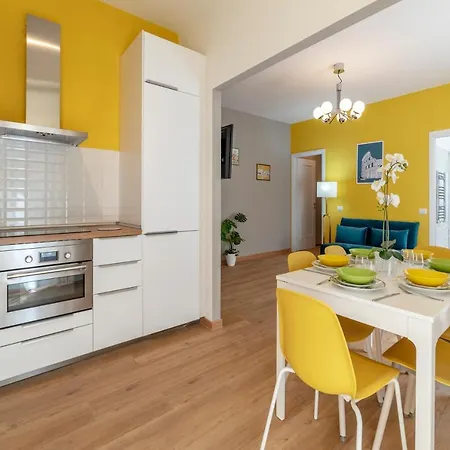 Guesthost - Piazza Di Santa Maria Maggiore Cosy Apartamento Roma