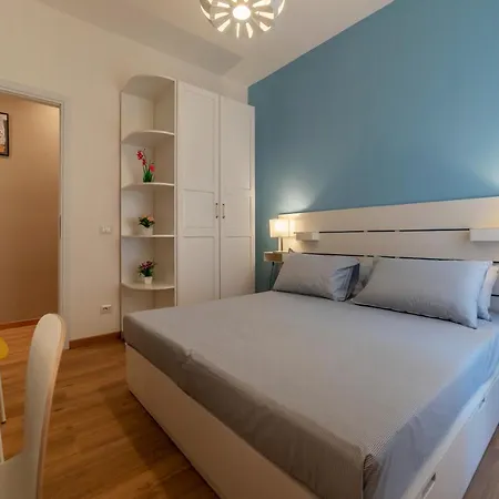 Guesthost - Piazza Di Santa Maria Maggiore Cosy * Roma