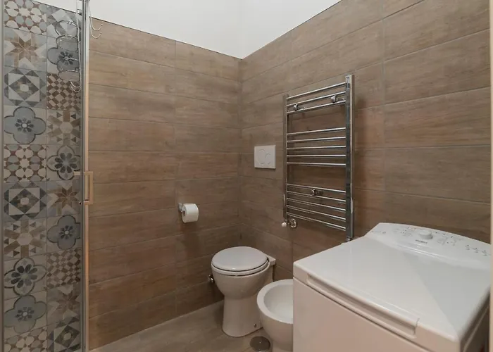 Guesthost - Piazza Di Santa Maria Maggiore Cosy